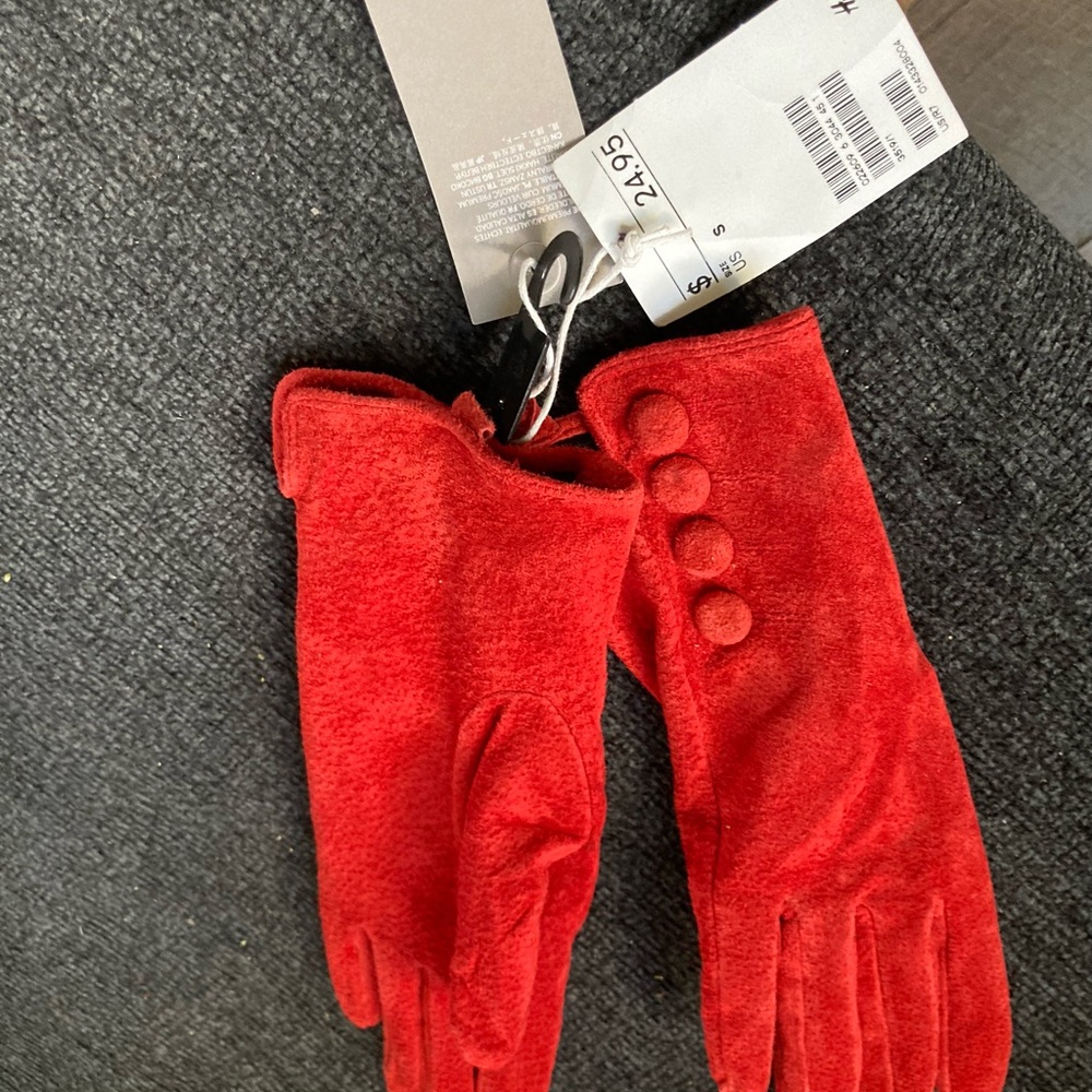 Red suede gloves